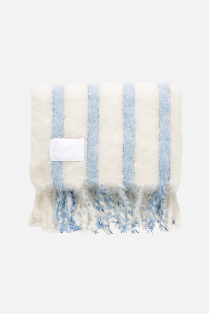 Folded Magniberg Lady Blanket