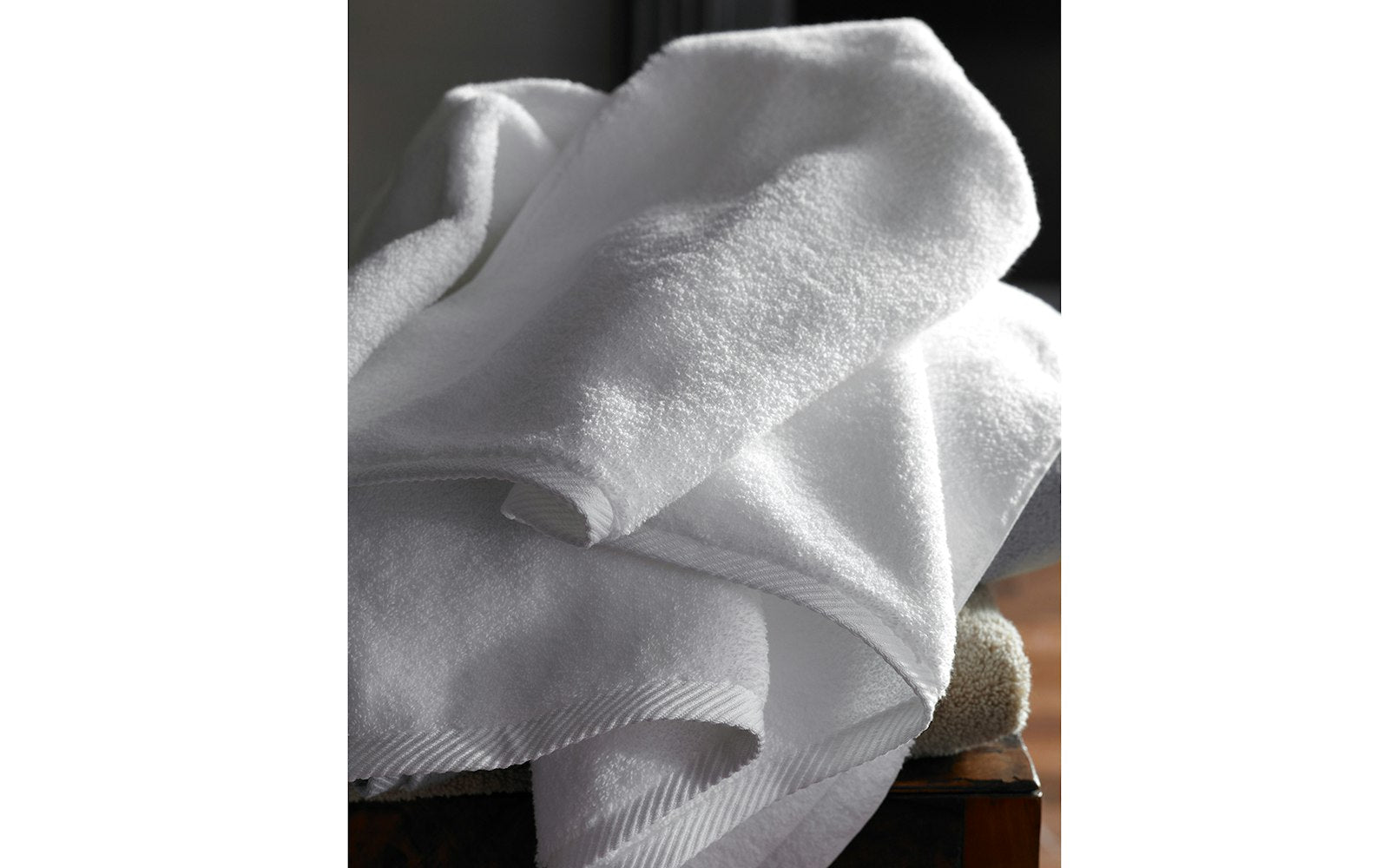Milagro Towel Night Matouk