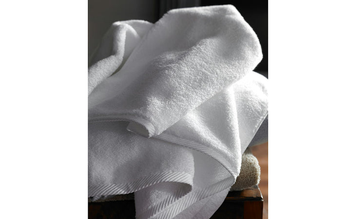 Milagro Towel Night Matouk