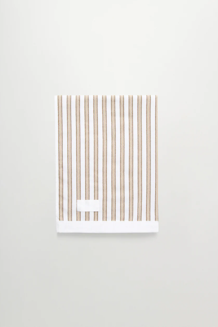 Wall St Towel Series Stripe Light Beige Towel Series Magniberg