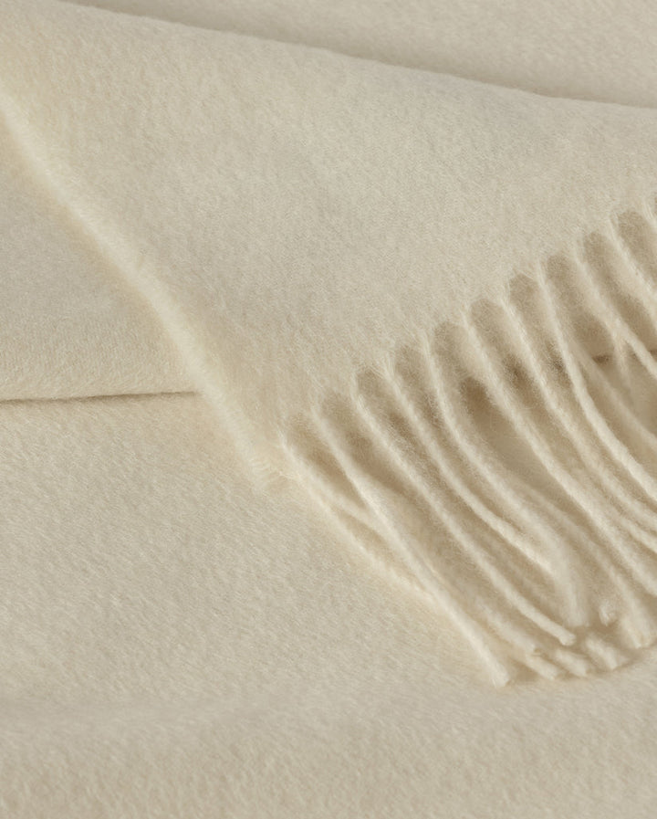 White Cashmere Throw Throw Johnstons of Elgin