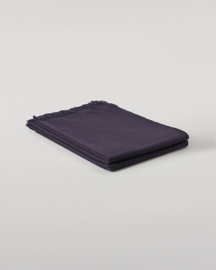 Dark Navy Cashmere Throw Throw Johnstons of Elgin