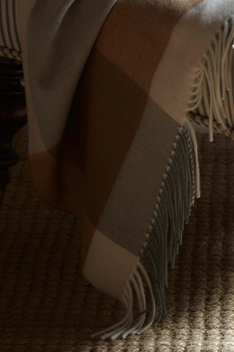 Block Border Wool Throw Throw Johnstons of Elgin