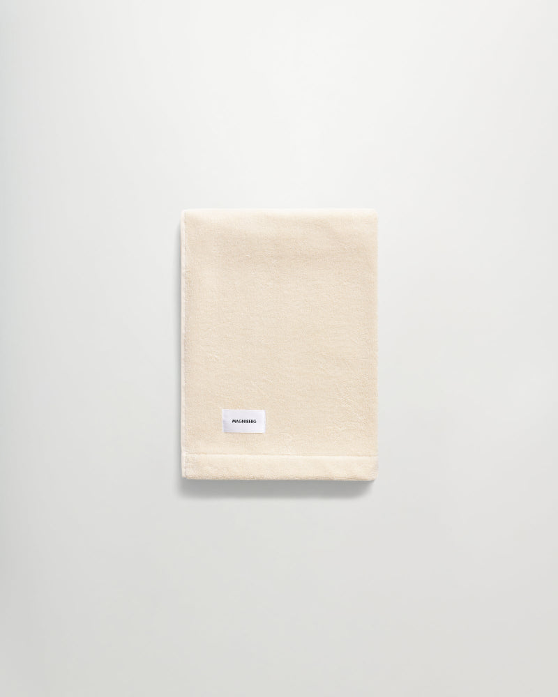 Gelato Bath Towel Coconut White Bath Towel Magniberg