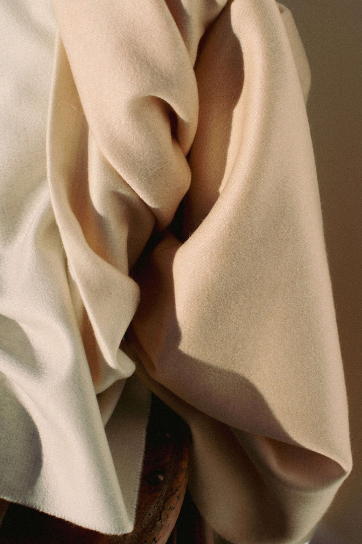 Johnstons of Elgin Ombre Cashmere Throw 